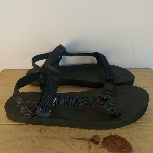 (Free with any purchase) Joe fresh black sandals men's size 12 US - Picture 2 of 7